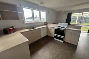 Manawatu / Whanganui - Address withheld