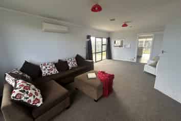 Manawatu / Whanganui - Address withheld