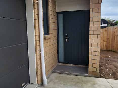 42B Buller Crescent, Manurewa