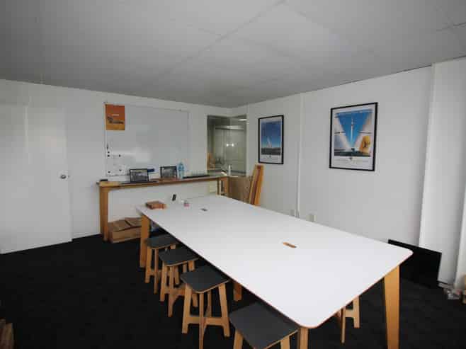 Office/warehouse offered for lease