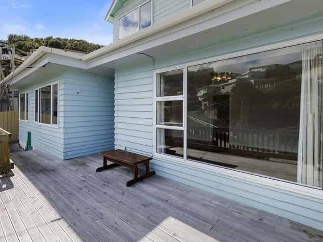1/165 Severn Street, Island Bay