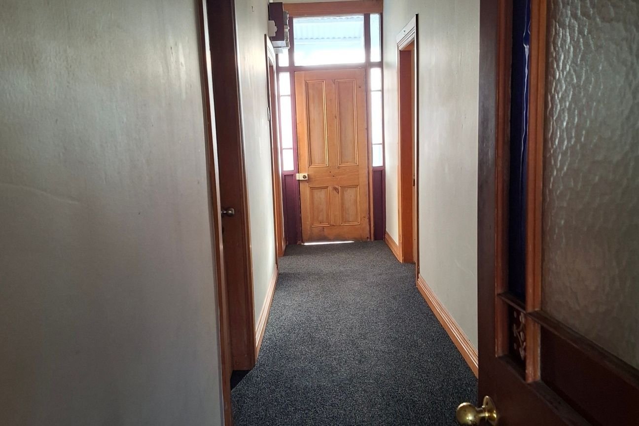 location is king, Morington behind the supermarket – pohled 6
