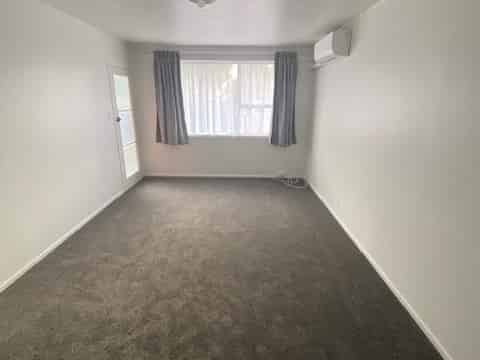 3/813 Lyell Street, Akina