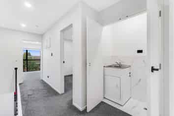 4/2 Donnell Avenue, Favona