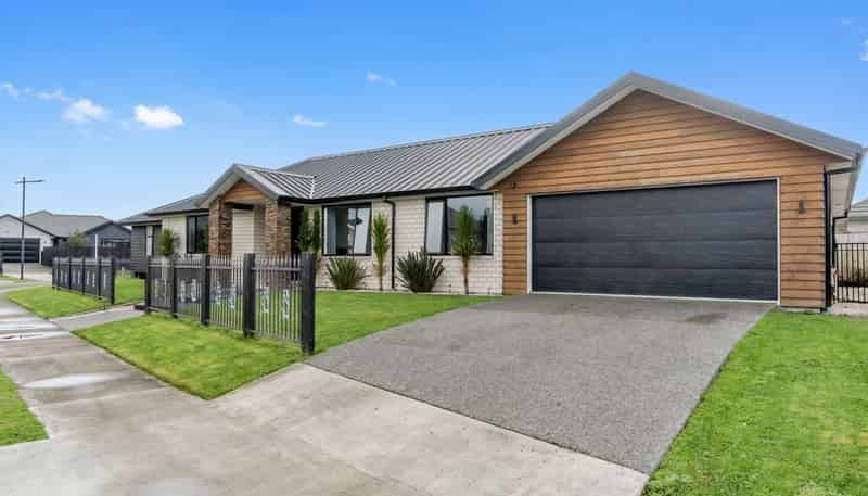 4 Sydney Place, Flagstaff