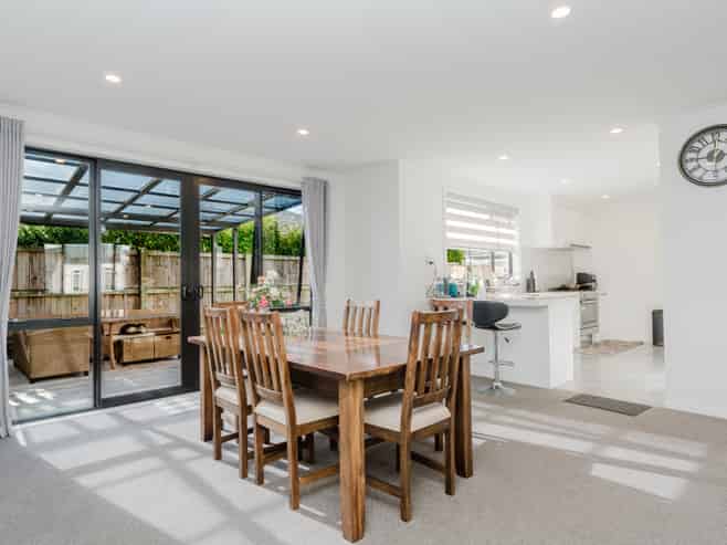 4 Sydney Place, Flagstaff