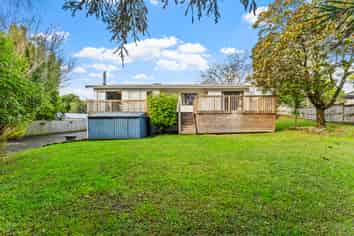 16 Dobell Road, Stanmore Bay