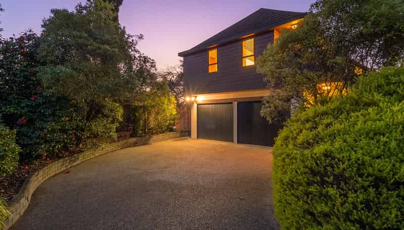 10 Edgewater Street, WAIKANAE