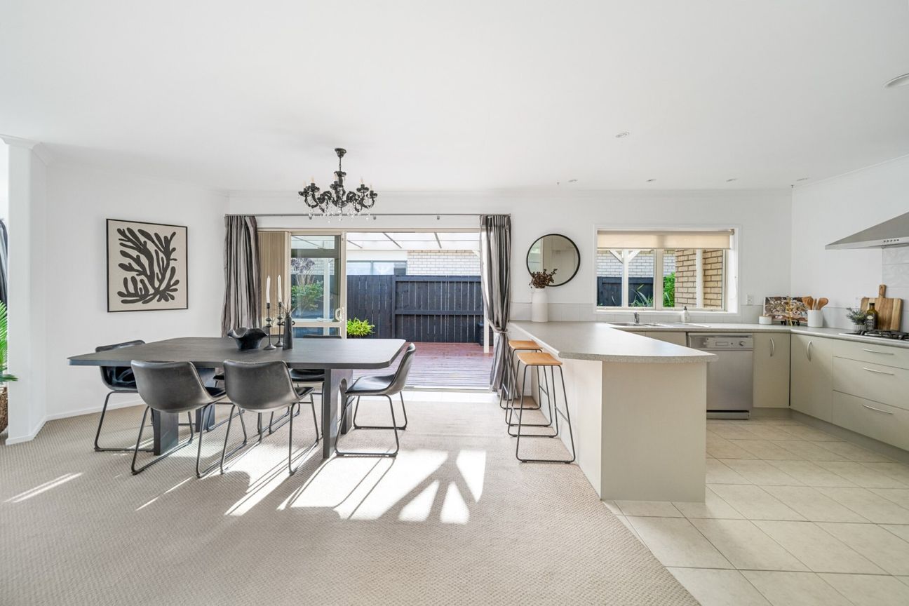 A Proven Favourite in a Prime Location - Aanzicht 3