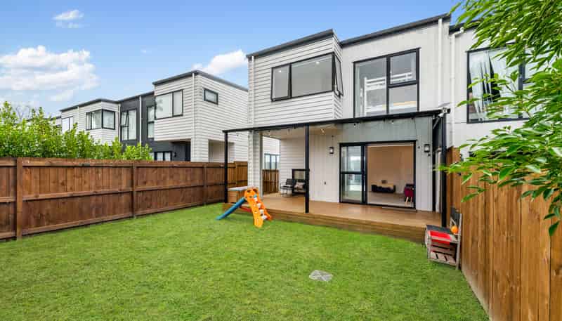 9 Paina Crescent, Massey