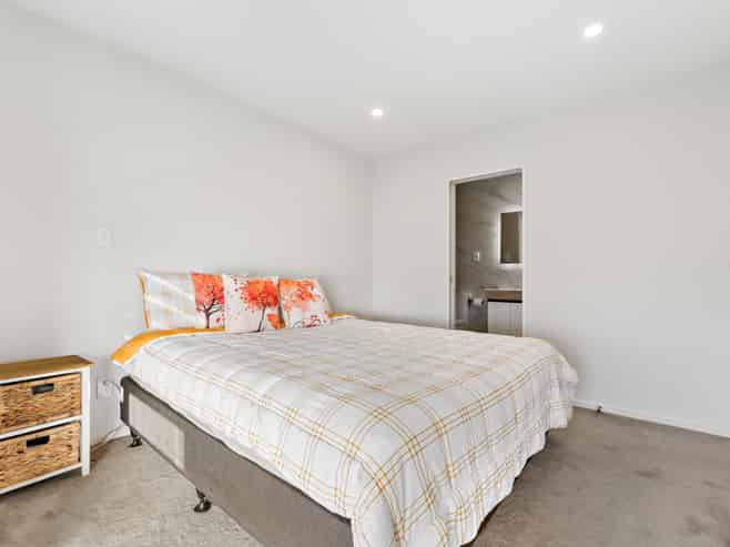 9 Paina Crescent, Massey