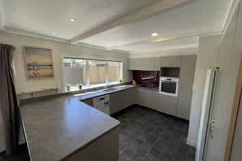 296B Mangorei Road, Merrilands