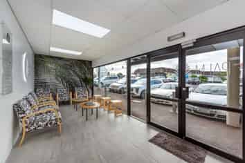 Co-Working and Office Suites in Glendene
