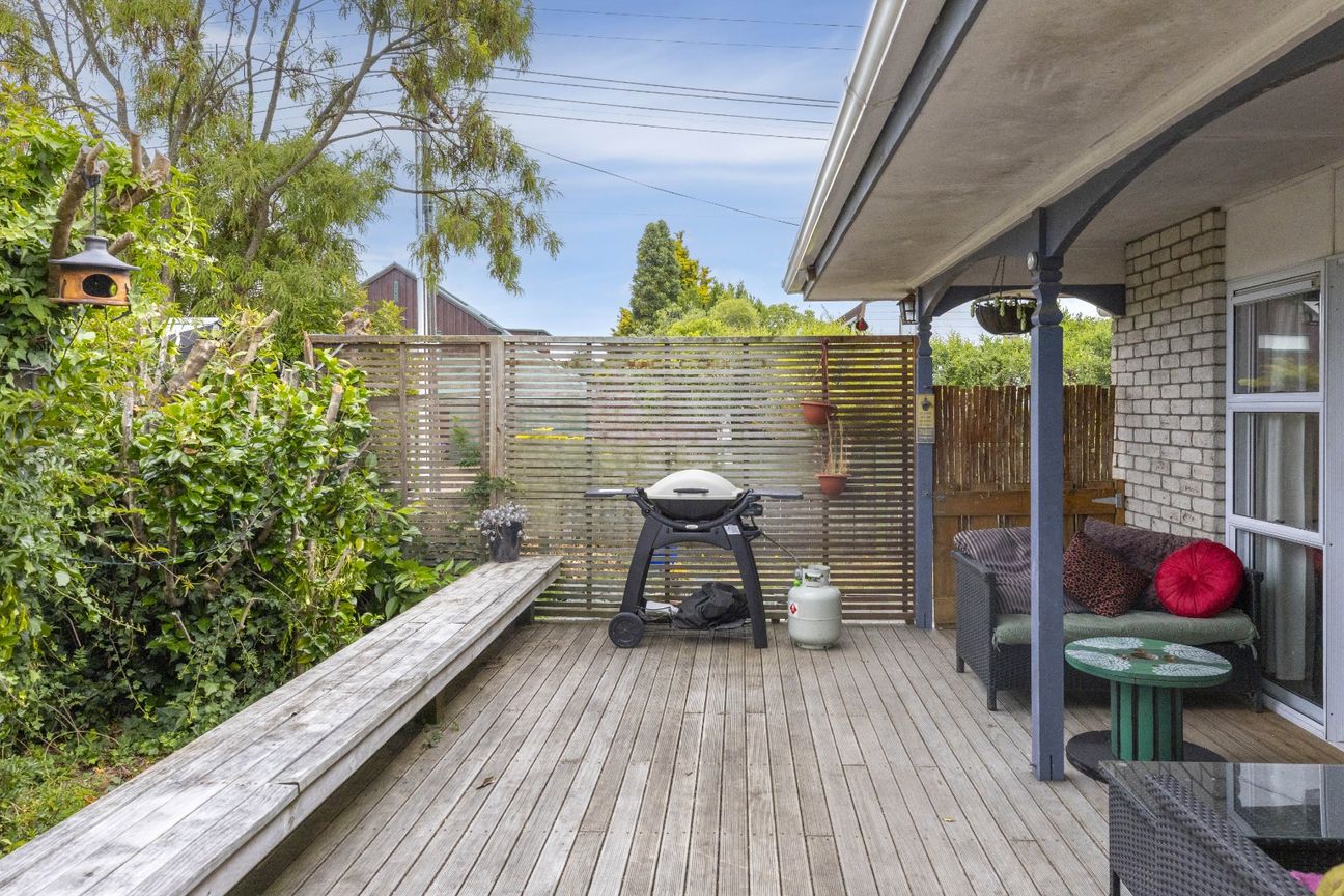 Modern Comfort in Prime Location - Short or Long Term, Pets Considered - Ansicht 4