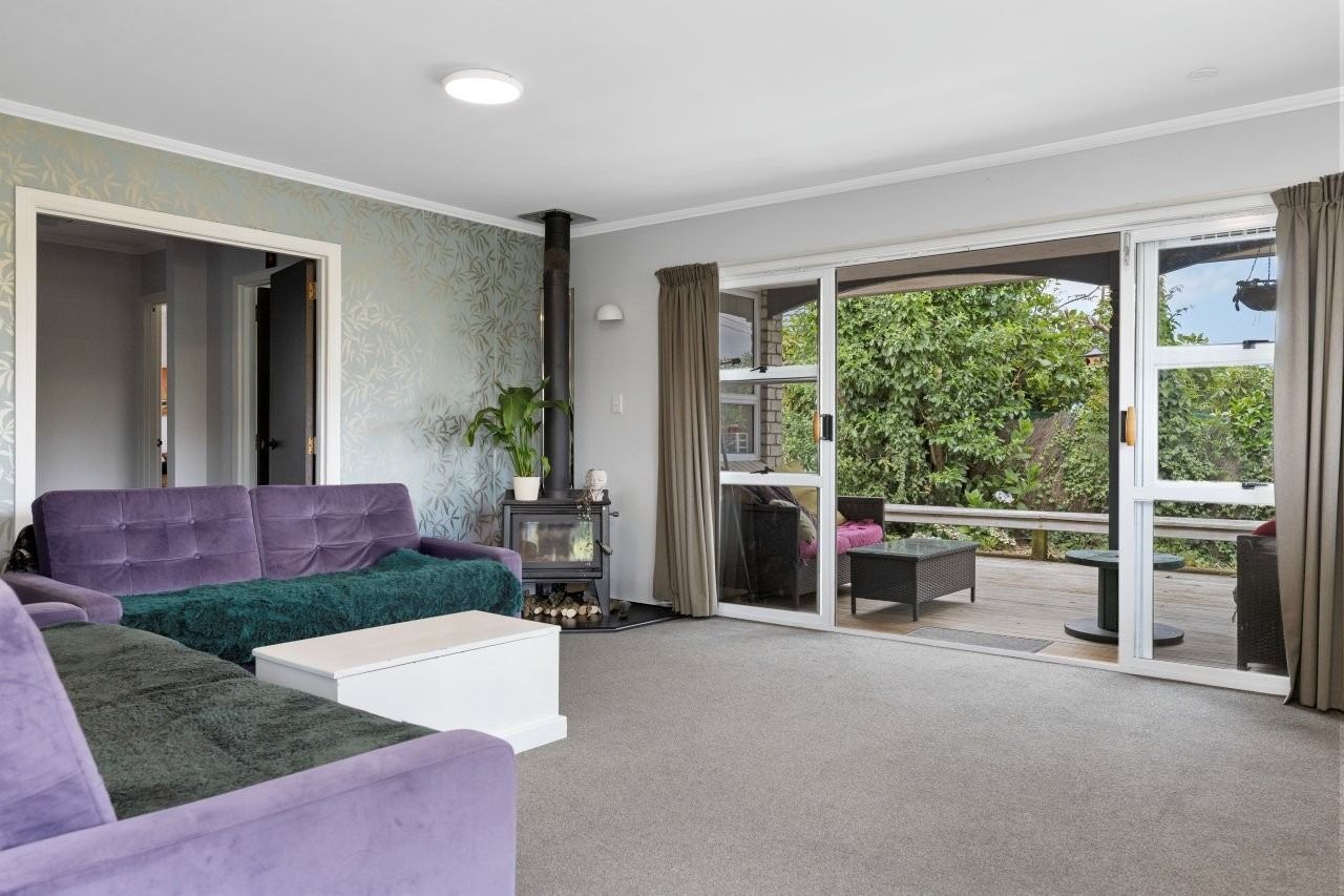 Modern Comfort in Prime Location - Short or Long Term, Pets Considered - Ansicht 3