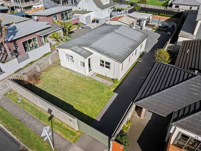 46 Valley Road, Mount Maunganui