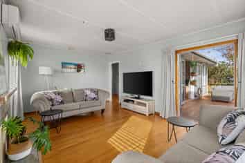15A Queen Road, Bellevue