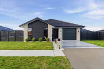 12 Collisson Street, Leeston