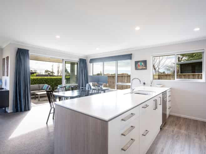 4 Campari Drive, Richmond