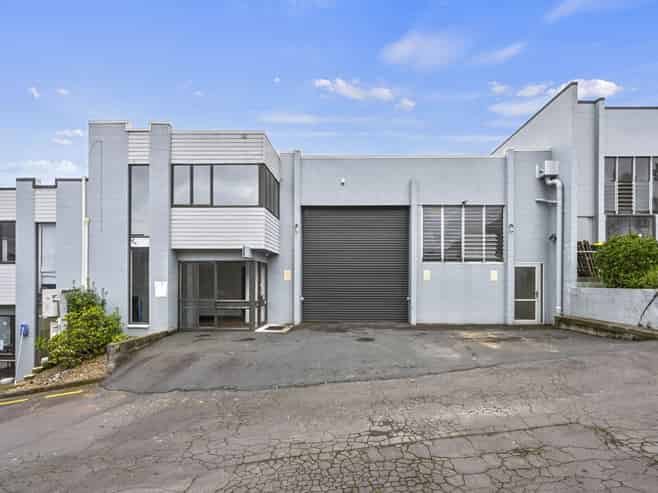 424sqm industrial – Wairau Valley