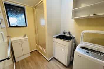 6B Munro Place , Westport