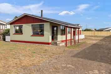 13 Lake Terrace Road, Birdlings Flat