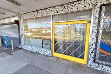  70M² RETAIL SPACE ON PUHINUI ROAD
