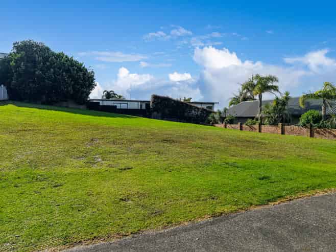 37 Reflection Drive, West Harbour