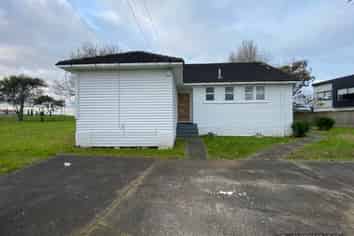 64 Arimu Road, Papakura