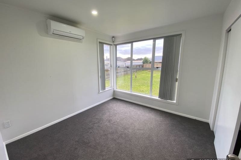 Spacious Renovated Family Home in the Heart of Papakura - Ansicht 4
