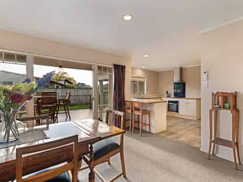 12 Washington Parade, Milson