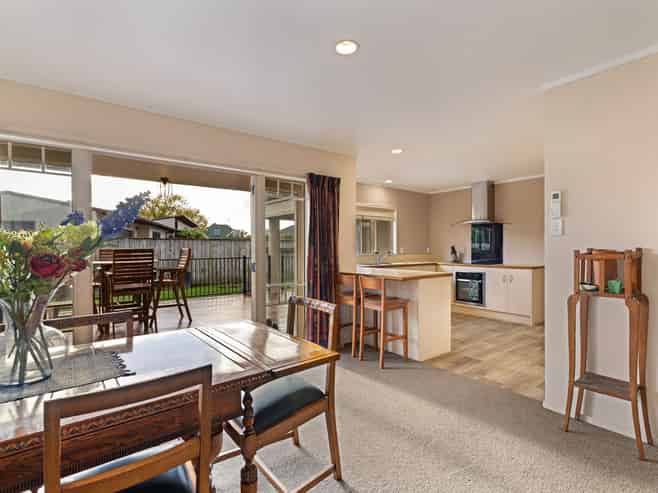 12 Washington Parade, Milson