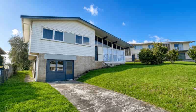 33 Paramu Avenue, Birkdale