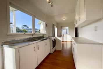 33 Paramu Avenue, Birkdale