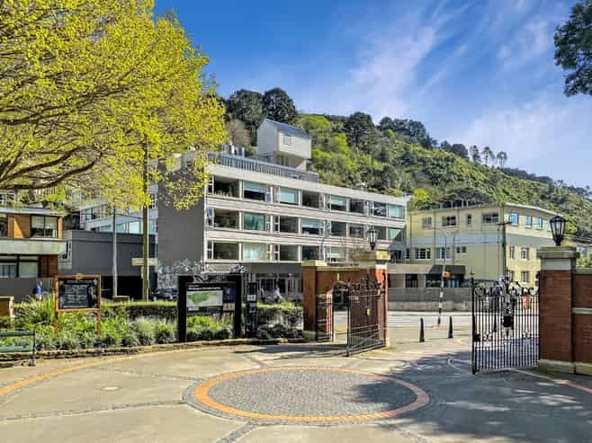 111/20 Glenmore Street, Thorndon