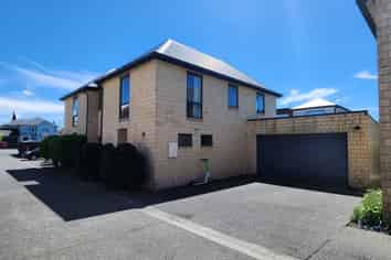 3/1022 Colombo St, Saint Albans