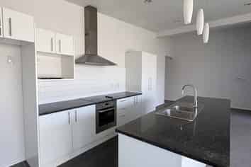 26 Pebble Beach Boulevard, Kamo