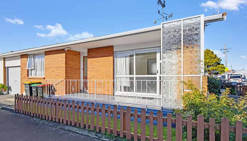 21a Prince Albert Road, South Dunedin