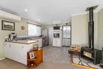 17D Martin Avenue, WAKEFIELD