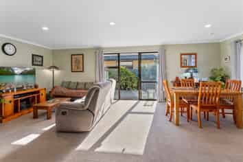 17D Martin Avenue, WAKEFIELD