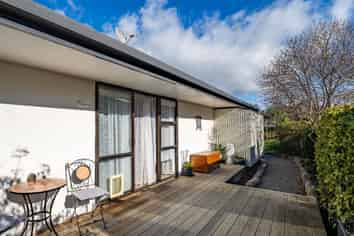 17D Martin Avenue, WAKEFIELD