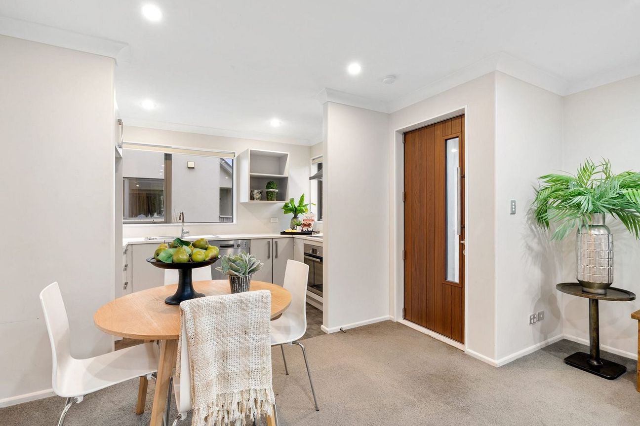 Modern 3-Bedroom Townhouse Near CBD & Te Kaha Stad - Widok 4
