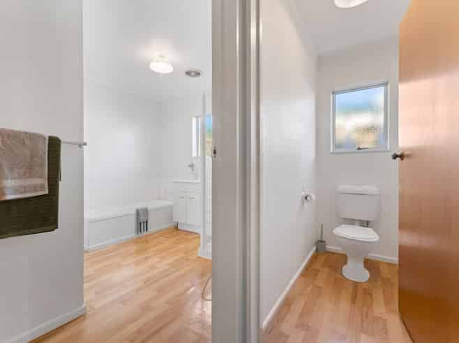 248E Annesbrook Drive, Wakatu