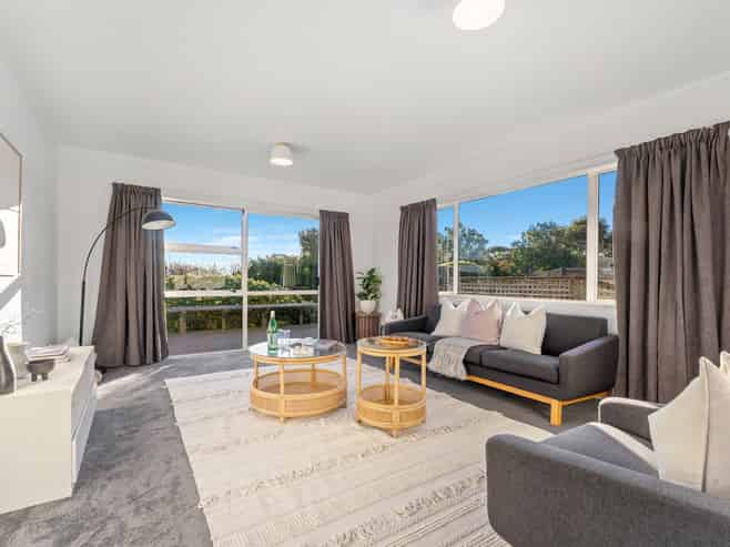 248E Annesbrook Drive, Wakatu