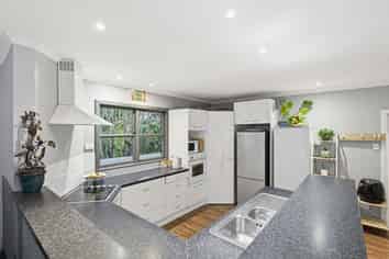 212 Walnut Ave, Ashburton