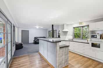 212 Walnut Ave, Ashburton