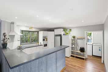 212 Walnut Ave, Ashburton