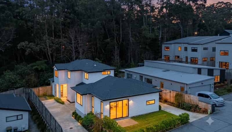 6 Tagish Way, Orewa