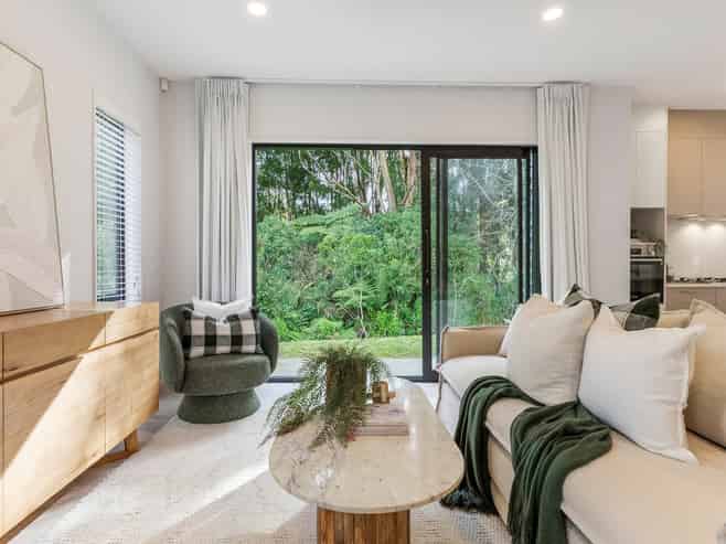 6 Tagish Way, Orewa