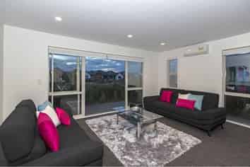1/39 Gallaghan Close, Wigram
